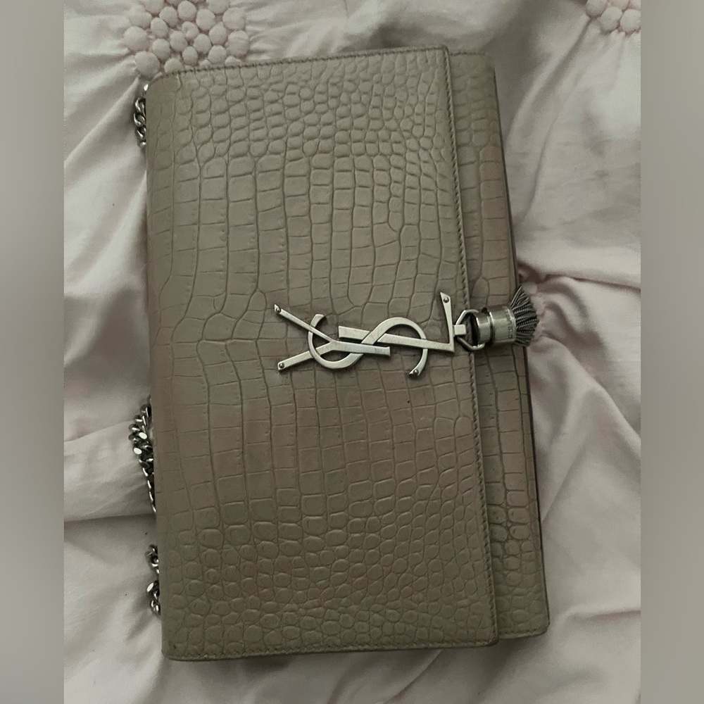 Saint Laurent Nude Croc-Embossed Crossbody Bag - Picture 6 of 15